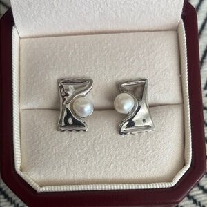 Elegant Silver Pearl Earrings